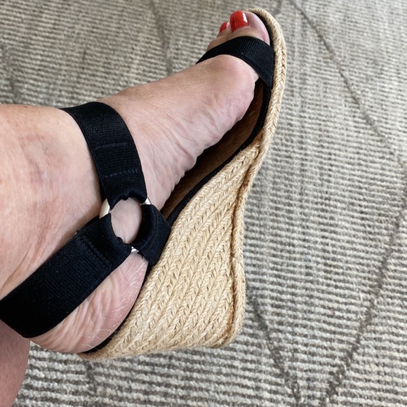 Ralph Lauren Blk Wedge sz 7 - Picture 5 of 9